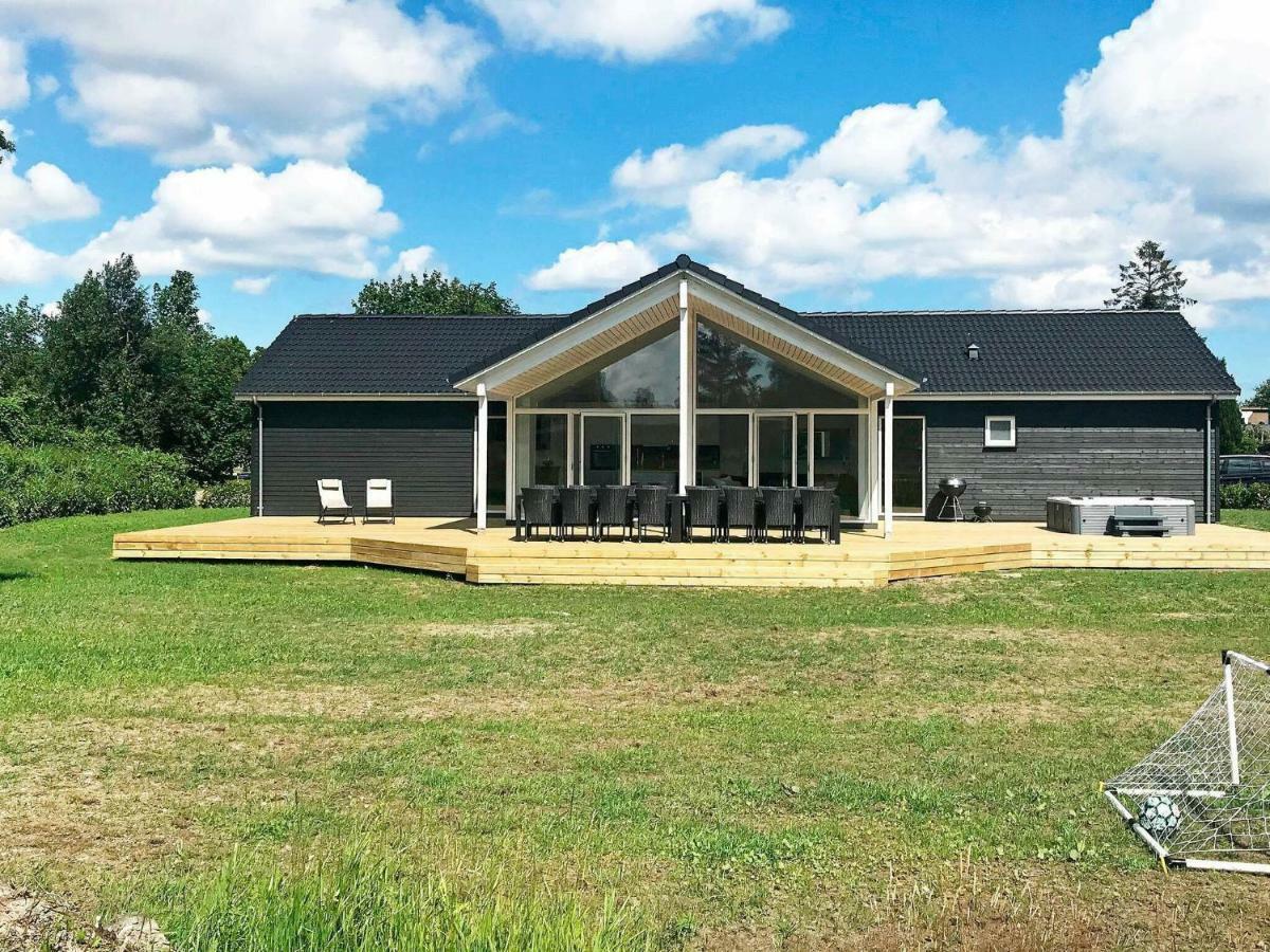 14 Person Holiday Home In V Ggerl Se Bøtø By 외부 사진